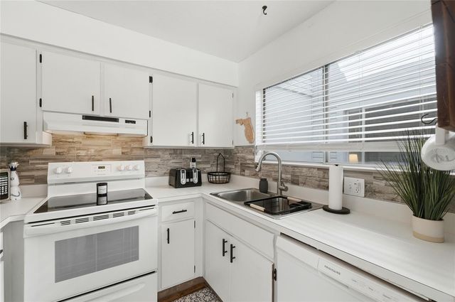 109 LAS FLORES, Winter Haven, FL 33884