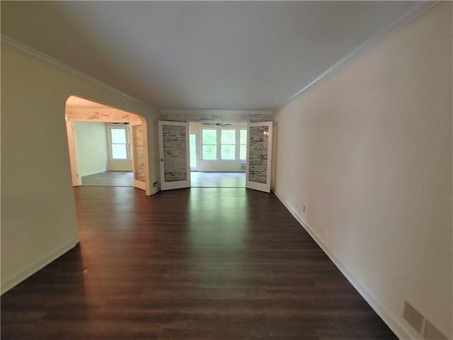 820 Oakhaven Drive, Roswell, GA 30075