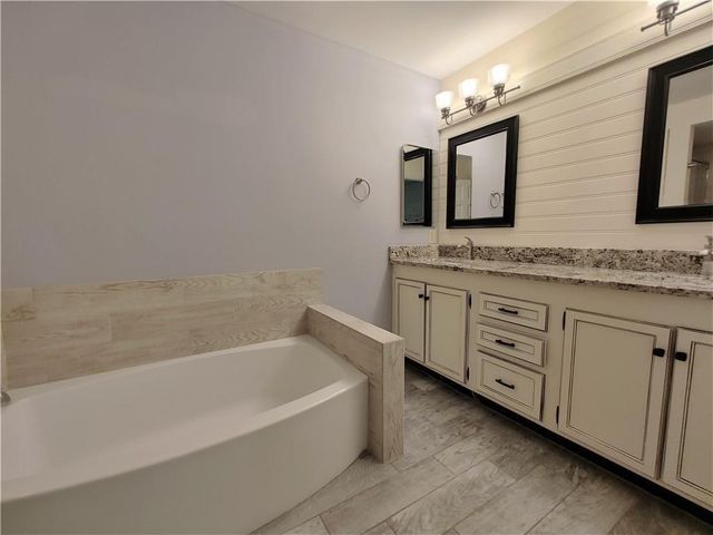 820 Oakhaven Drive, Roswell, GA 30075