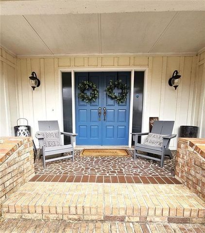 820 Oakhaven Drive, Roswell, GA 30075