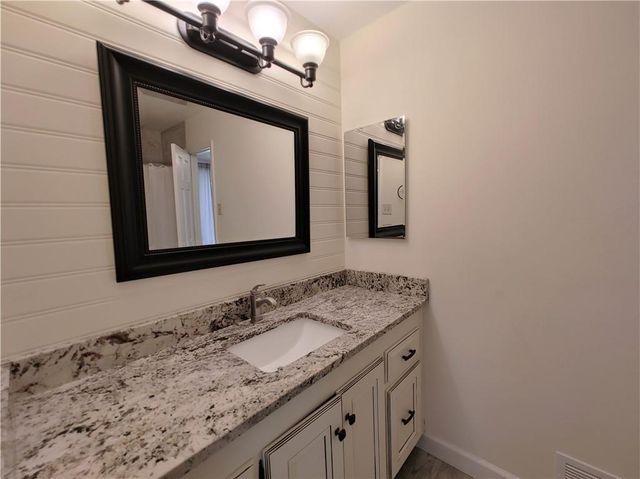 820 Oakhaven Drive, Roswell, GA 30075