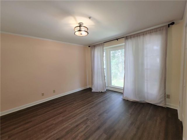 820 Oakhaven Drive, Roswell, GA 30075