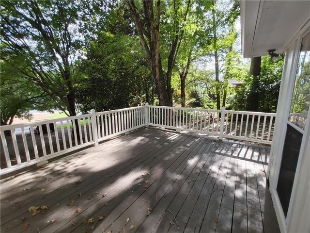 820 Oakhaven Drive, Roswell, GA 30075