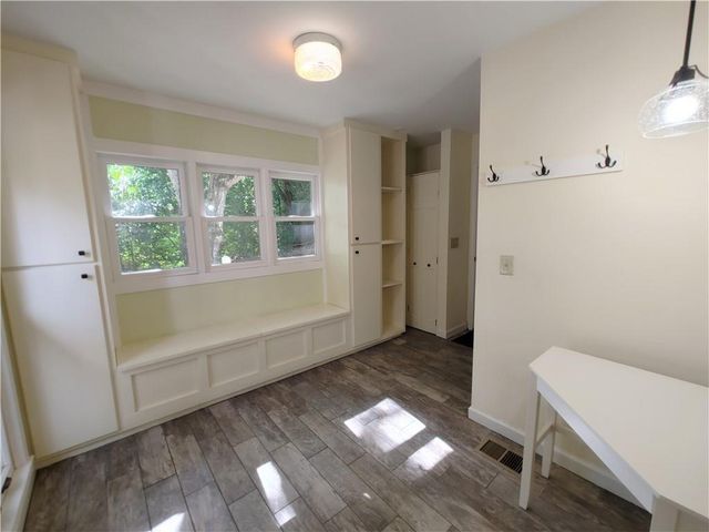 820 Oakhaven Drive, Roswell, GA 30075