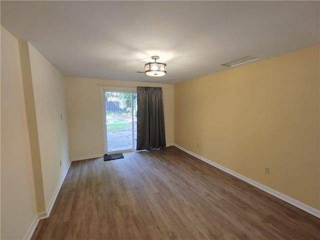 820 Oakhaven Drive, Roswell, GA 30075