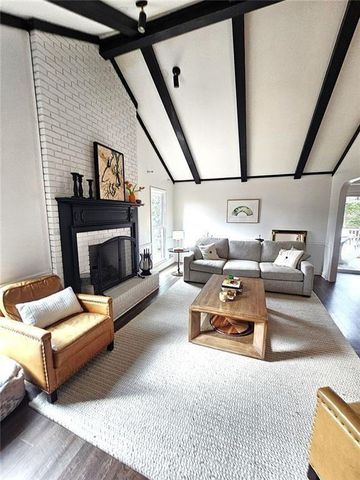 820 Oakhaven Drive, Roswell, GA 30075