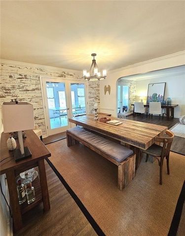 820 Oakhaven Drive, Roswell, GA 30075