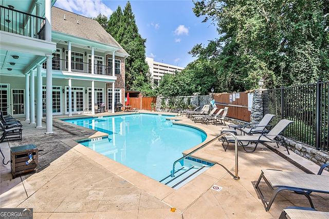5480 Glenridge View 2008, Sandy Springs, GA 30342