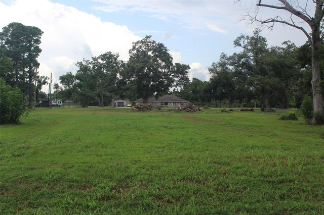 0 Spencer Dr, Jones Creek, TX 77541