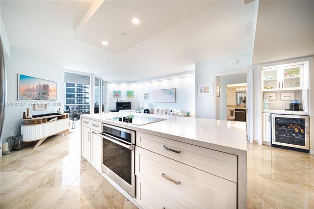 4779 Collins Ave 3504, Miami Beach, FL 33140