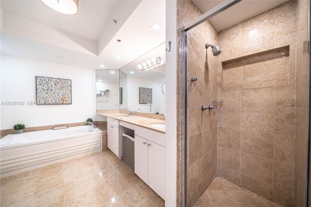 4779 Collins Ave 3504, Miami Beach, FL 33140