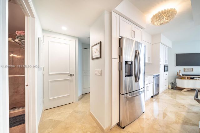 4779 Collins Ave 3504, Miami Beach, FL 33140
