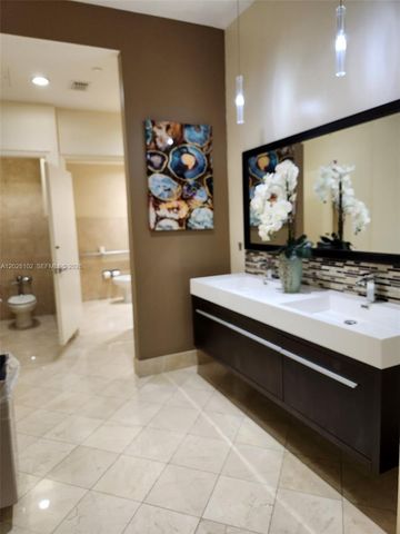 4779 Collins Ave 3504, Miami Beach, FL 33140