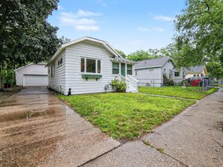 2222 Crozier Avenue, Muskegon City, MI 49441