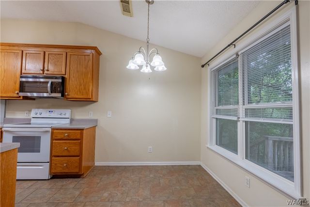 1642 Eastshore Drive, Cottondale, AL 35453