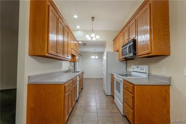 1642 Eastshore Drive, Cottondale, AL 35453