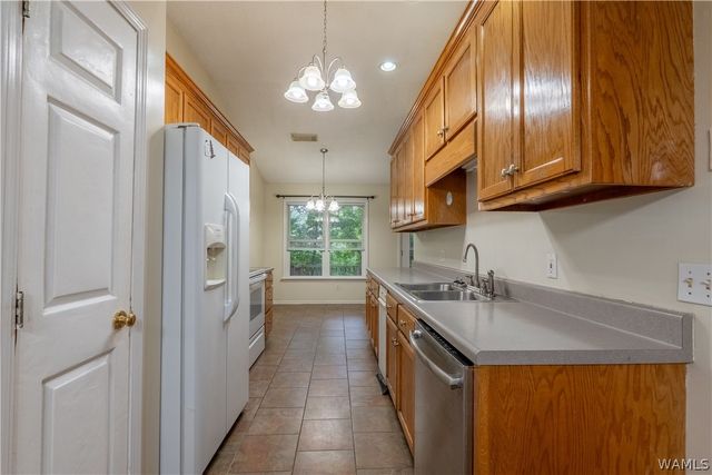 1642 Eastshore Drive, Cottondale, AL 35453
