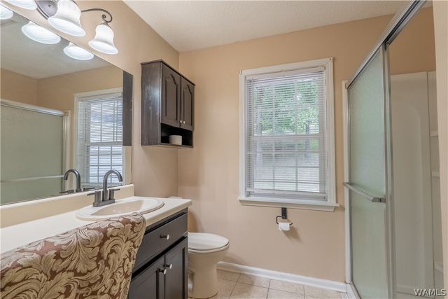 1642 Eastshore Drive, Cottondale, AL 35453