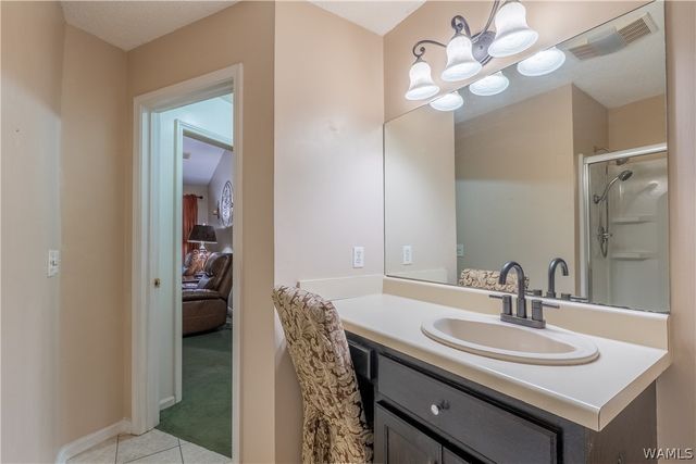 1642 Eastshore Drive, Cottondale, AL 35453