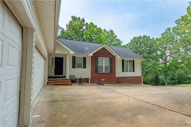 1642 Eastshore Drive, Cottondale, AL 35453