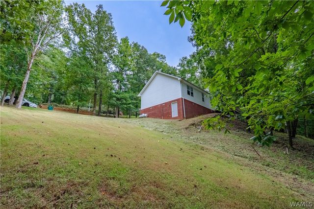 1642 Eastshore Drive, Cottondale, AL 35453