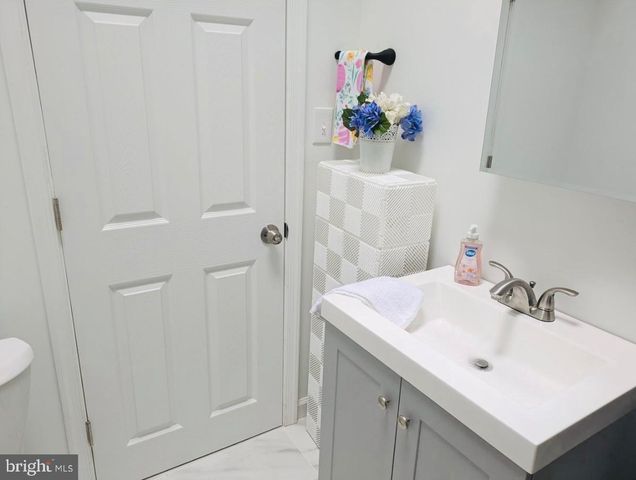 417 COPLEY RD, Upper Darby, PA 19082
