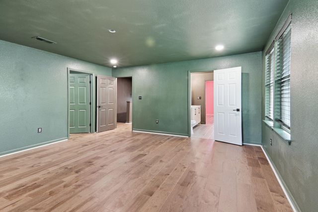 119 N Kanaio DR, Bastrop, TX 78602