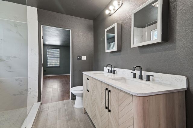 119 N Kanaio DR, Bastrop, TX 78602