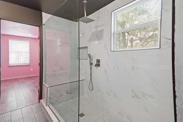 119 N Kanaio DR, Bastrop, TX 78602