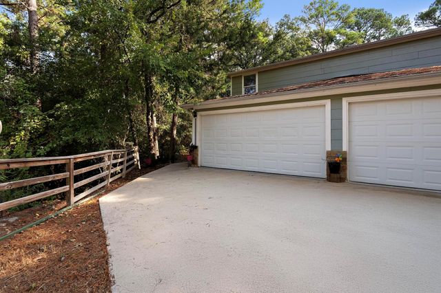 119 N Kanaio DR, Bastrop, TX 78602