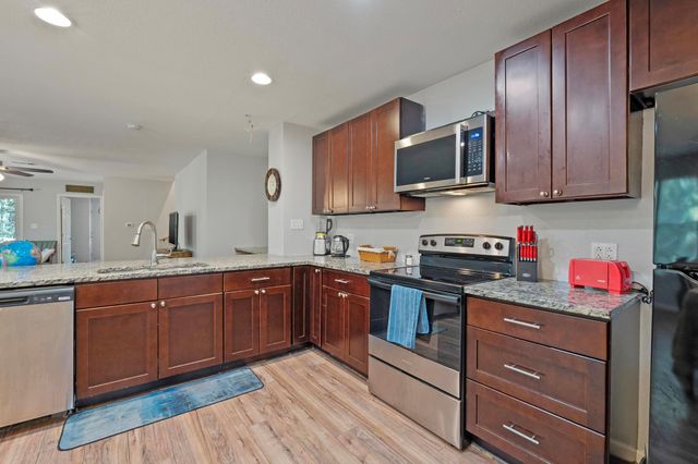 119 N Kanaio DR, Bastrop, TX 78602