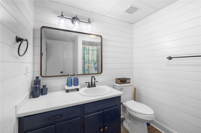 207 Arphenia Drive, West Union, SC 29696