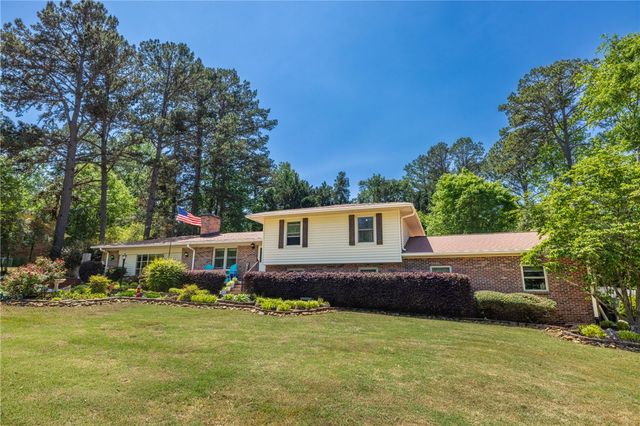 207 Arphenia Drive, West Union, SC 29696