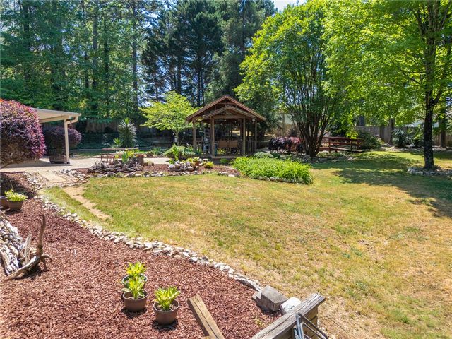 207 Arphenia Drive, West Union, SC 29696