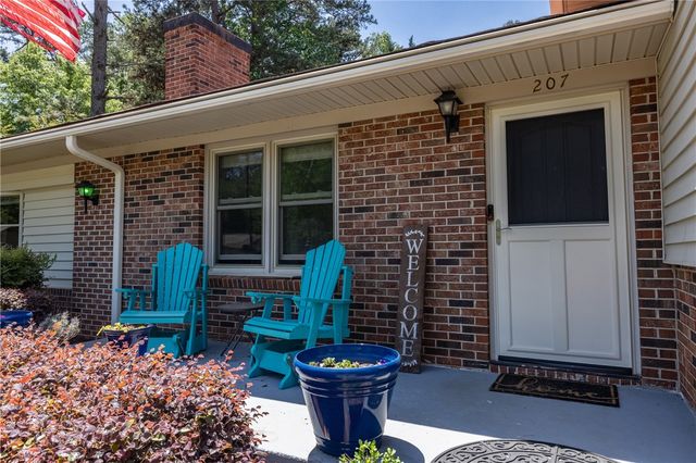 207 Arphenia Drive, West Union, SC 29696