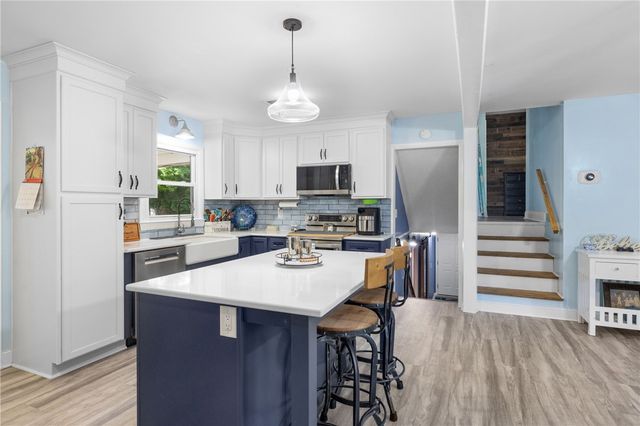 207 Arphenia Drive, West Union, SC 29696