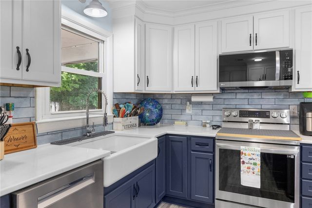 207 Arphenia Drive, West Union, SC 29696