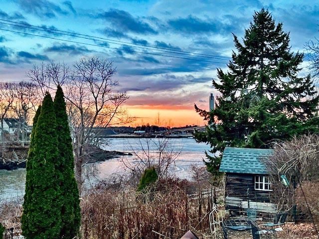 11 Bridge Street, Kittery, ME 03904