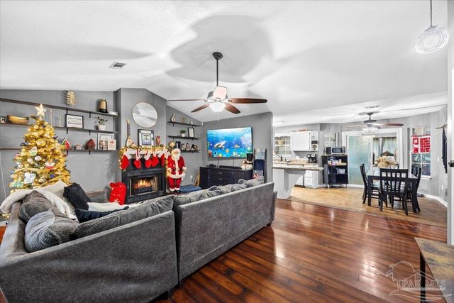 2625 Tupelo Ave, Pensacola, FL 32526