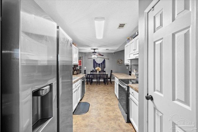 2625 Tupelo Ave, Pensacola, FL 32526