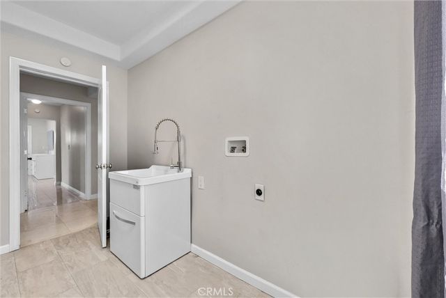 1505 Gratton Street, Riverside, CA 92504