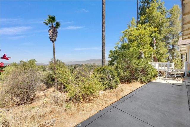 1505 Gratton Street, Riverside, CA 92504