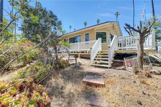 1505 Gratton Street, Riverside, CA 92504