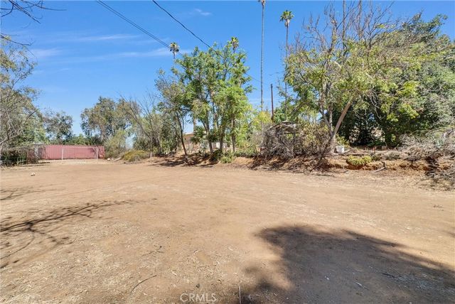 1505 Gratton Street, Riverside, CA 92504