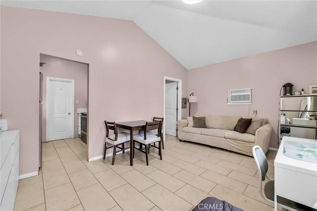 1505 Gratton Street, Riverside, CA 92504