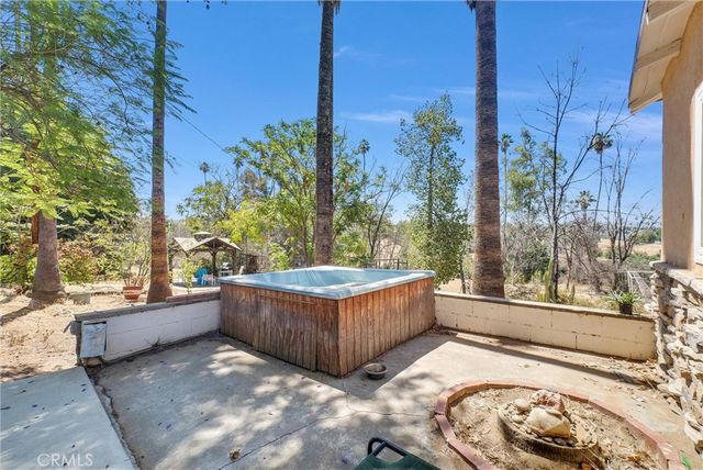 1505 Gratton Street, Riverside, CA 92504