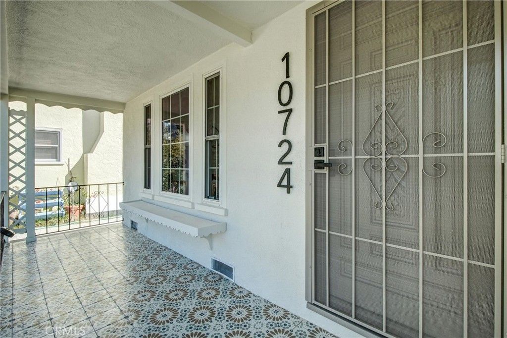 10724 Tabor Street, Los Angeles, CA 90034 — photo 2