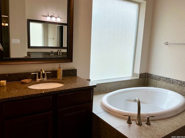 17922 Maui Sands, San Antonio, TX 78255