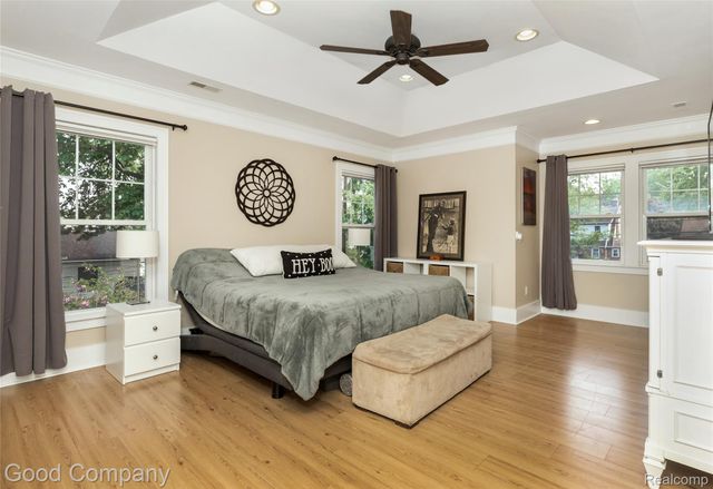 189 W Maplehurst Street, Ferndale, MI 48220