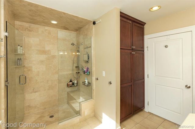 189 W Maplehurst Street, Ferndale, MI 48220